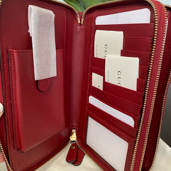 SOLD Gucci travel wallet case - Picture 5 of 8